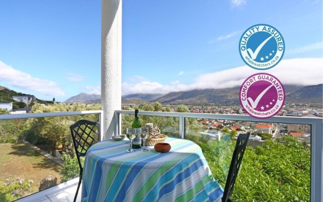 Studio Apartment Fish Hoek Bay