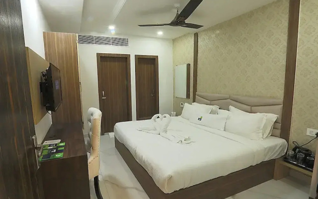 Hotel A Star-50m away from Golden Temple