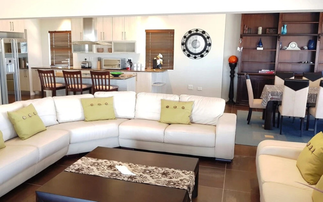 Bayview 8 Sleeper Langebaan