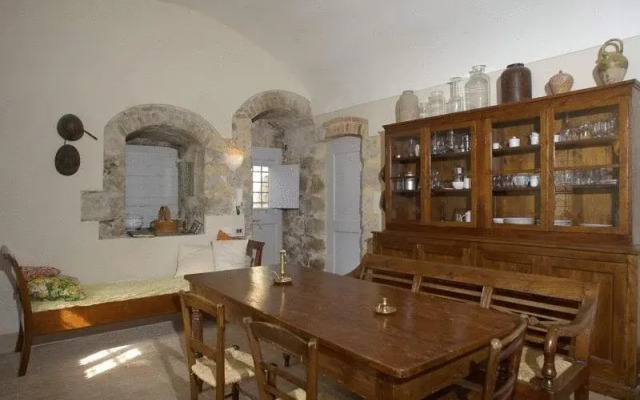 Castello Del Poggiarello Di Stigliano