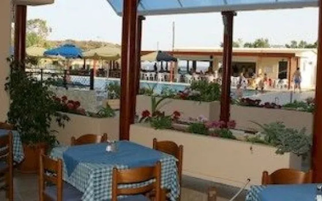 Relax Hotel