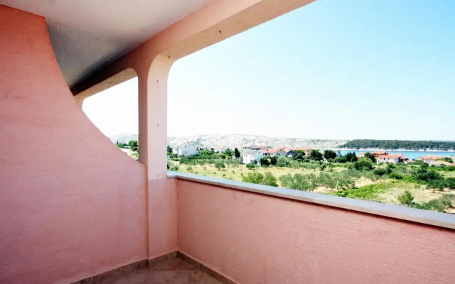 Apartments and rooms with parking space Barbat, Rab - 5070
