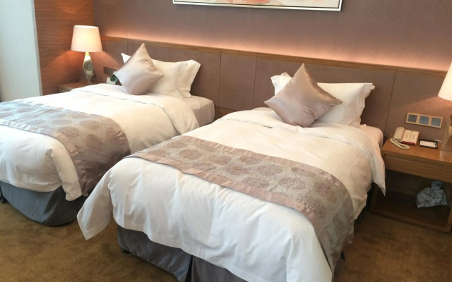 Shenzhen Baoan PLUS Gems Cube Hotel
