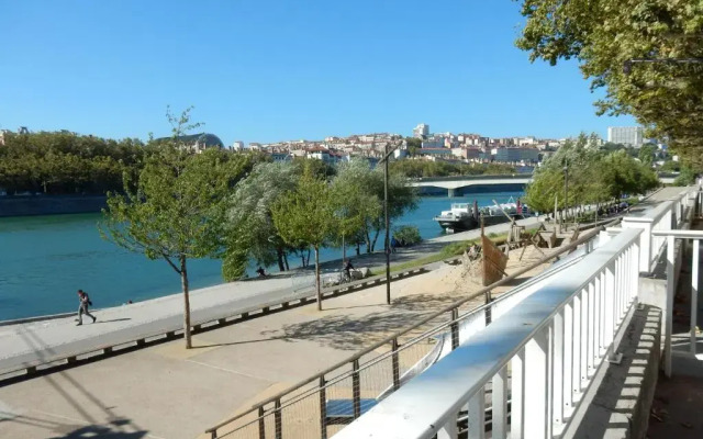 Lyon Berges 69006
