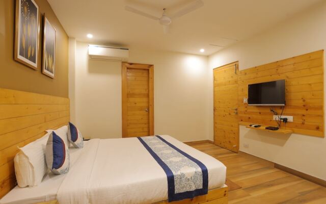 The Grand Uddhav Hotel