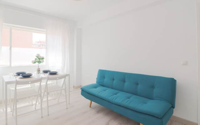 Brrand New 3 Bedroom Apartment By The Center