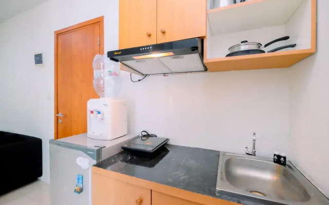 Comfort And Homey 2Br At Titanium Square Apartment