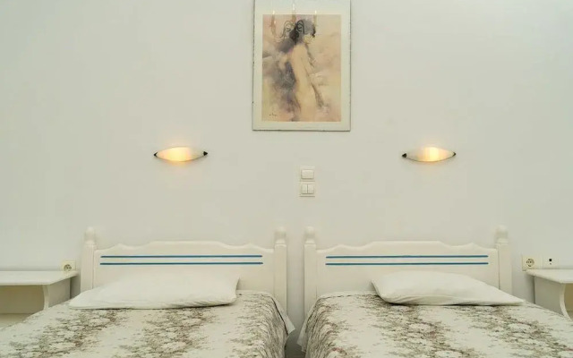 Anna Studios & Apartments