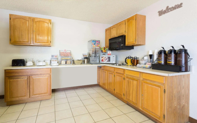 Rodeway Inn, Brighton