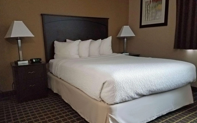 Americas Best Value Inn & Suites Bismarck