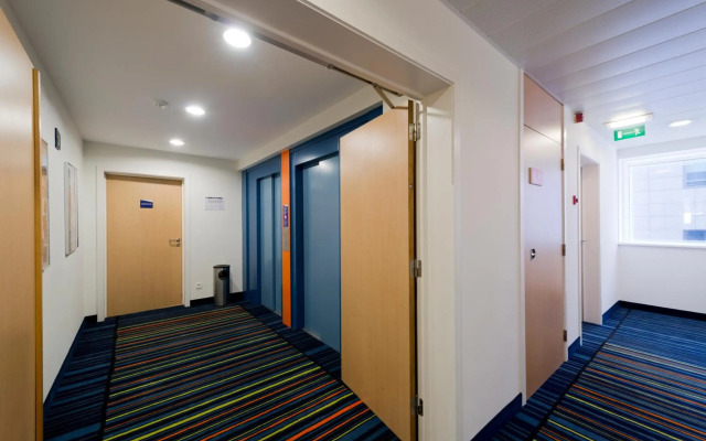 Holiday Inn Express Antwerp City-North by IHG