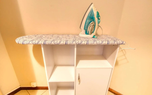 Ótimo apartamento no Centro mobiliado e com garagem