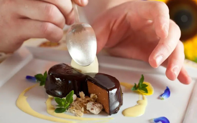 L'Auberge Provencale Inn & Restaurant