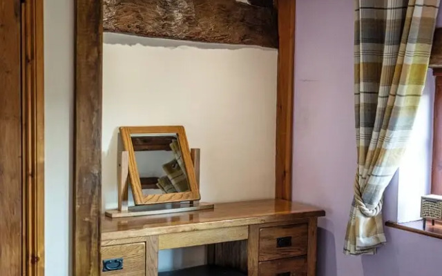 The Threshing Barn-Stunning 5 BD Retreat