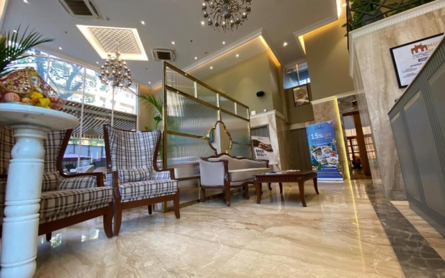 Hotel Mumbai House Mindspace Malad
