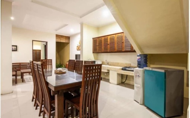 PB - 10BR · 10-BR Private Pool Villa Walk to Seminyak Beach