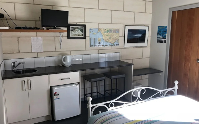 Port Campbell Guesthouse & Flash Packers