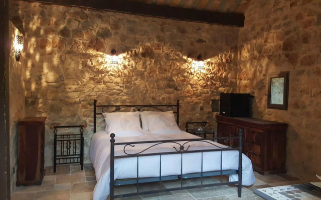 Le Donjon des Combes