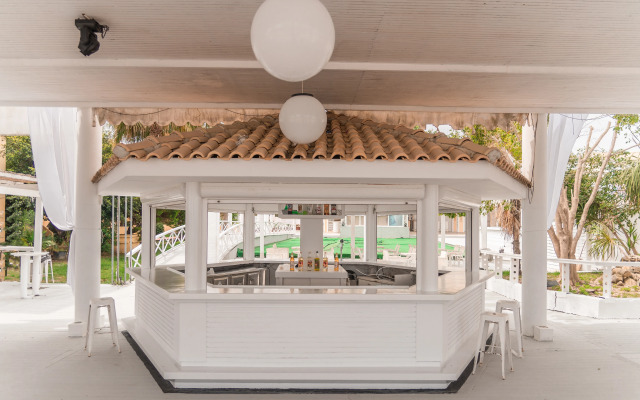 Olive Grove Beachfront
