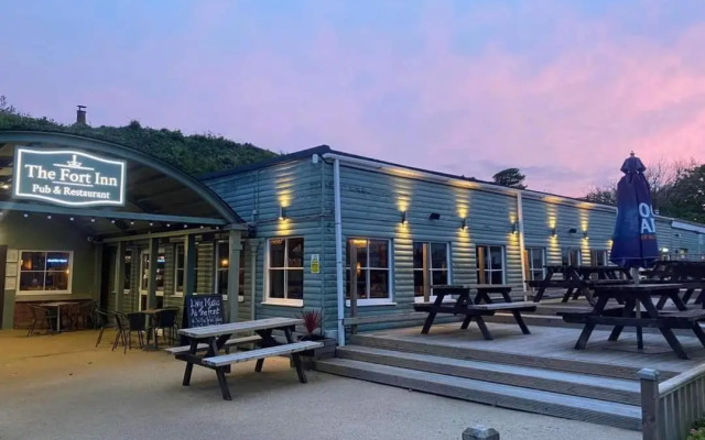 Whitsand Bay Chalet