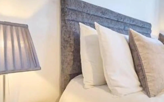 Host Stay Grosvenor Hill
