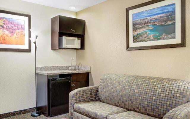 Days Inn & Suites Page / Lake Powell