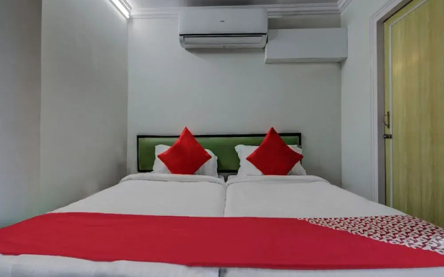 Oyo 14323 Anupama Hotel