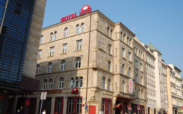 Lothus Hotel