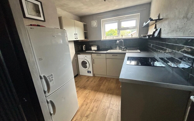 Cosy Chichester Apartment