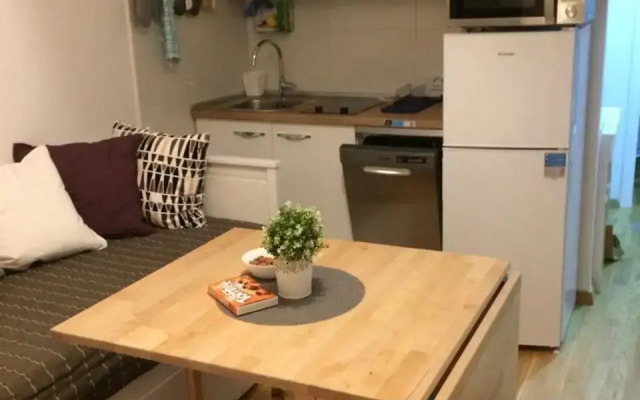 VERY CLOSE Studio Apartment
