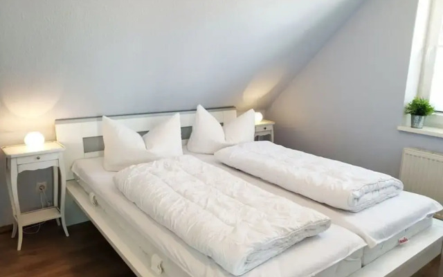 Achtern Diek Modern Retreat