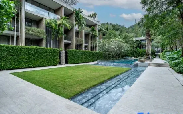 Luxury Penthouse 407 sqm Beachfront and Private pool