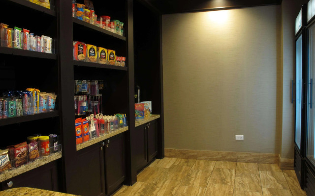 Homewood Suites by Hilton Coralville - Iowa River Landing