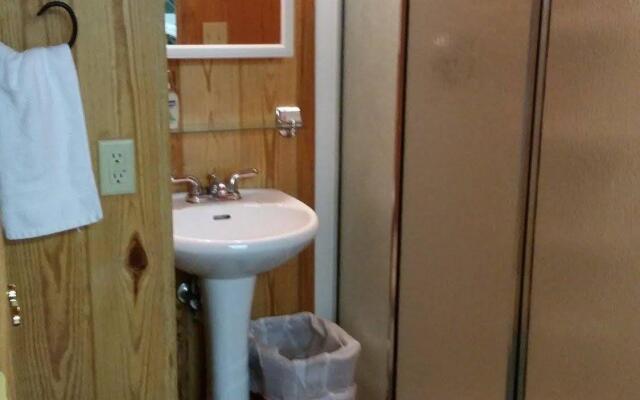 Shalom House Bed and Breakfast