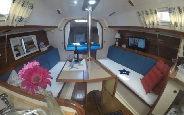 Sailboat Holiday Experience