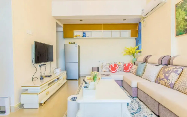 Locals Boutique Apartment Jiuzhou Port.4