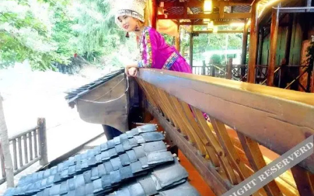 Qian Hall Poetic Flavour Dwelling