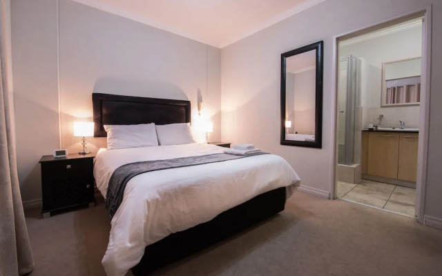 Prestige Apartment Sandton at Westpoint