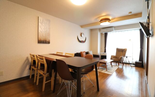 Sepia yamanote room401