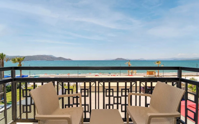 Uras Beach Hotel