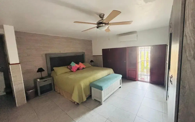 Meson del Capitan Apartments