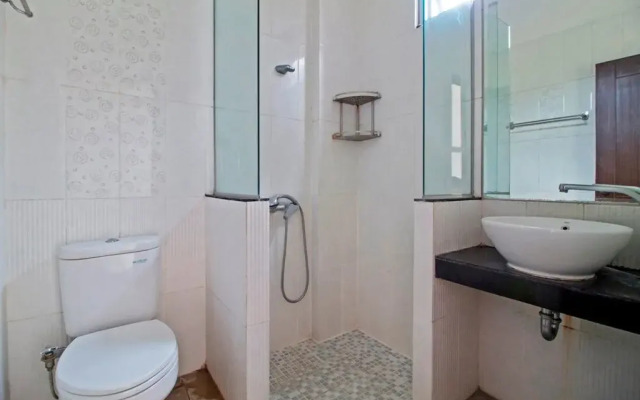 The Clover Residence by RedDoorz