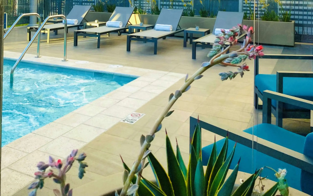 Hotel Mariposa Los Angeles