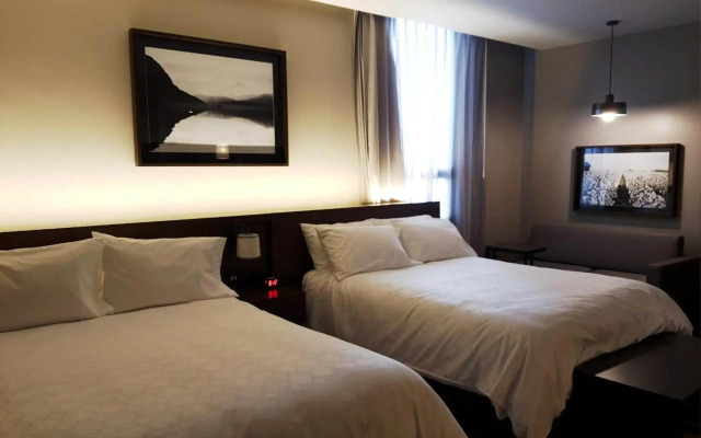 Staybridge Suites Guadalajara Novena by IHG