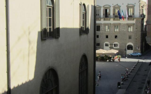 Appartamento Ponte Vecchio 1 (Via De' Castellani 8)