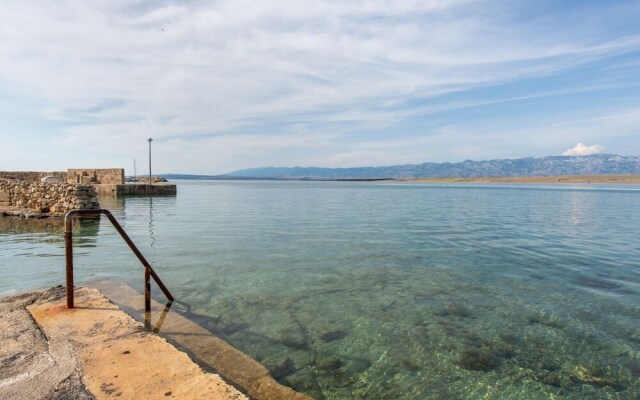 Enticing Apartment in Vir near Sea Beach