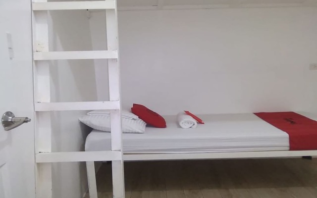 OYO 665 Pasay Centrale Hotel