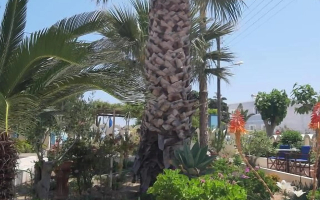 Villa Nikos Karamolegos