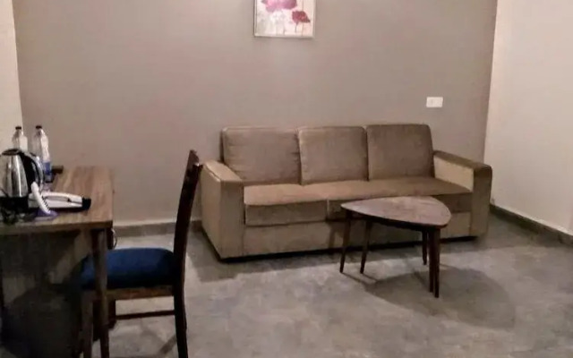Hotel Karon Premium