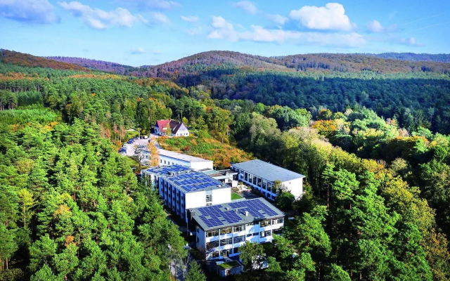 Bildungs- und Tagungshaus Haus Neuland